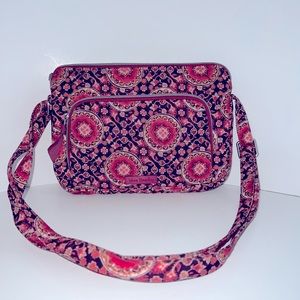 VERA BRADLEY Iconic Little Hipster Crossbody Twill Raspberry Medallion